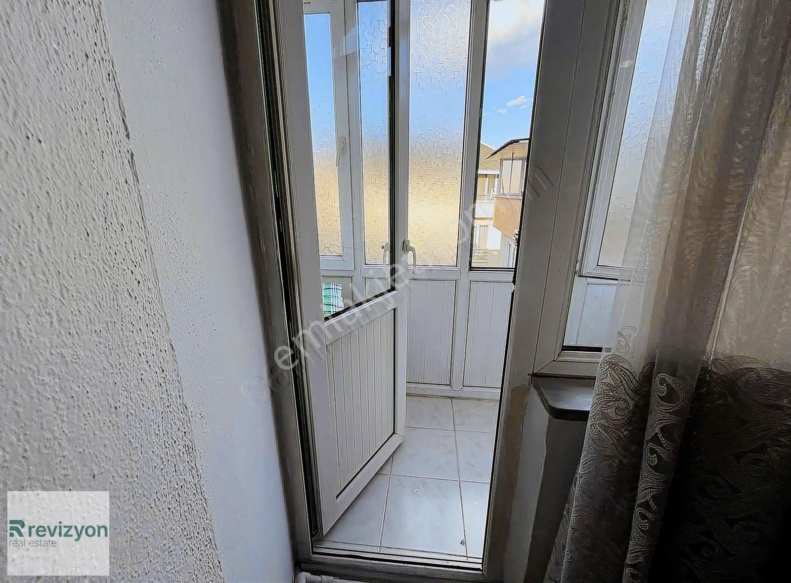 Altıparmak Çırpan Mah 2+1 Asansörlü Eşyalı Arakat Satılık Daire - Görsel 14