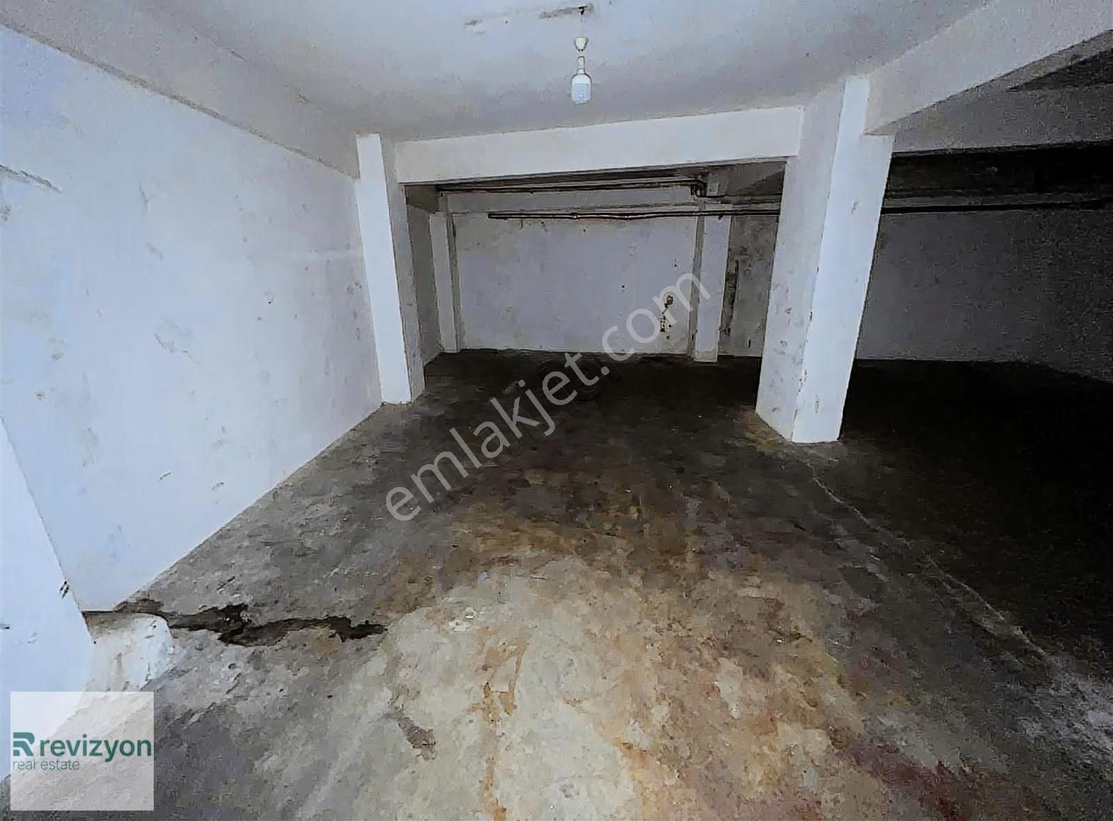 Merkezi Konumda Altıparmakta 220 Metrekare Boş Satılık Dükkan - Görsel 7