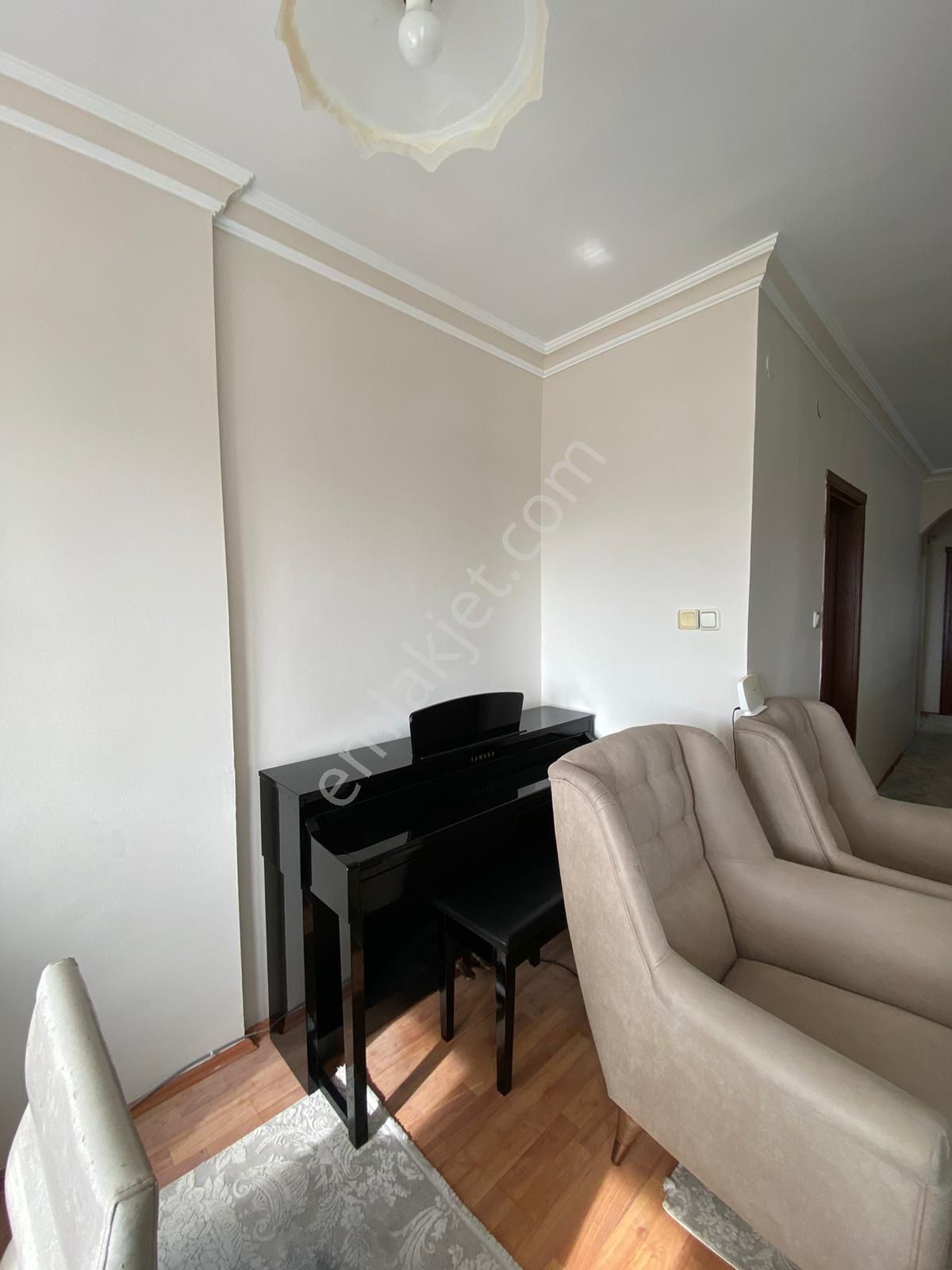Kleopatra Plajına Sıfır Kiralık Geniş 2+1 Daire - Görsel 3