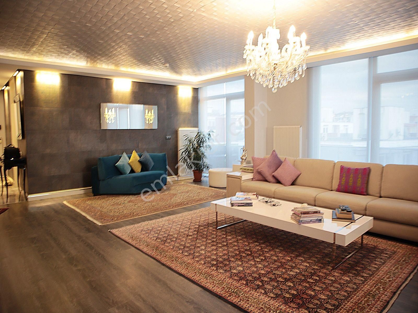 Güzelbiryer Sitesinde Şehir Manzaralı Penthouse Satılık 4+1daire - Görsel 3