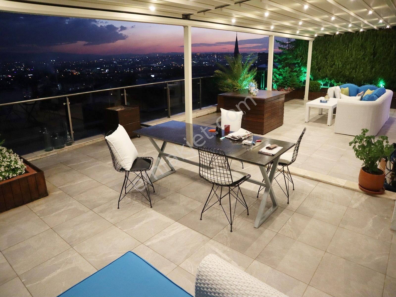 Güzelbiryer Sitesinde Şehir Manzaralı Penthouse Satılık 4+1daire - Görsel 33