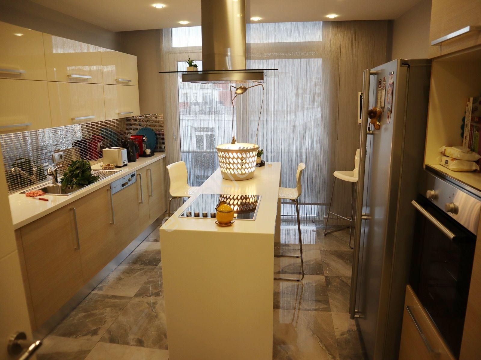 Güzelbiryer Sitesinde Şehir Manzaralı Penthouse Satılık 4+1daire - Görsel 6