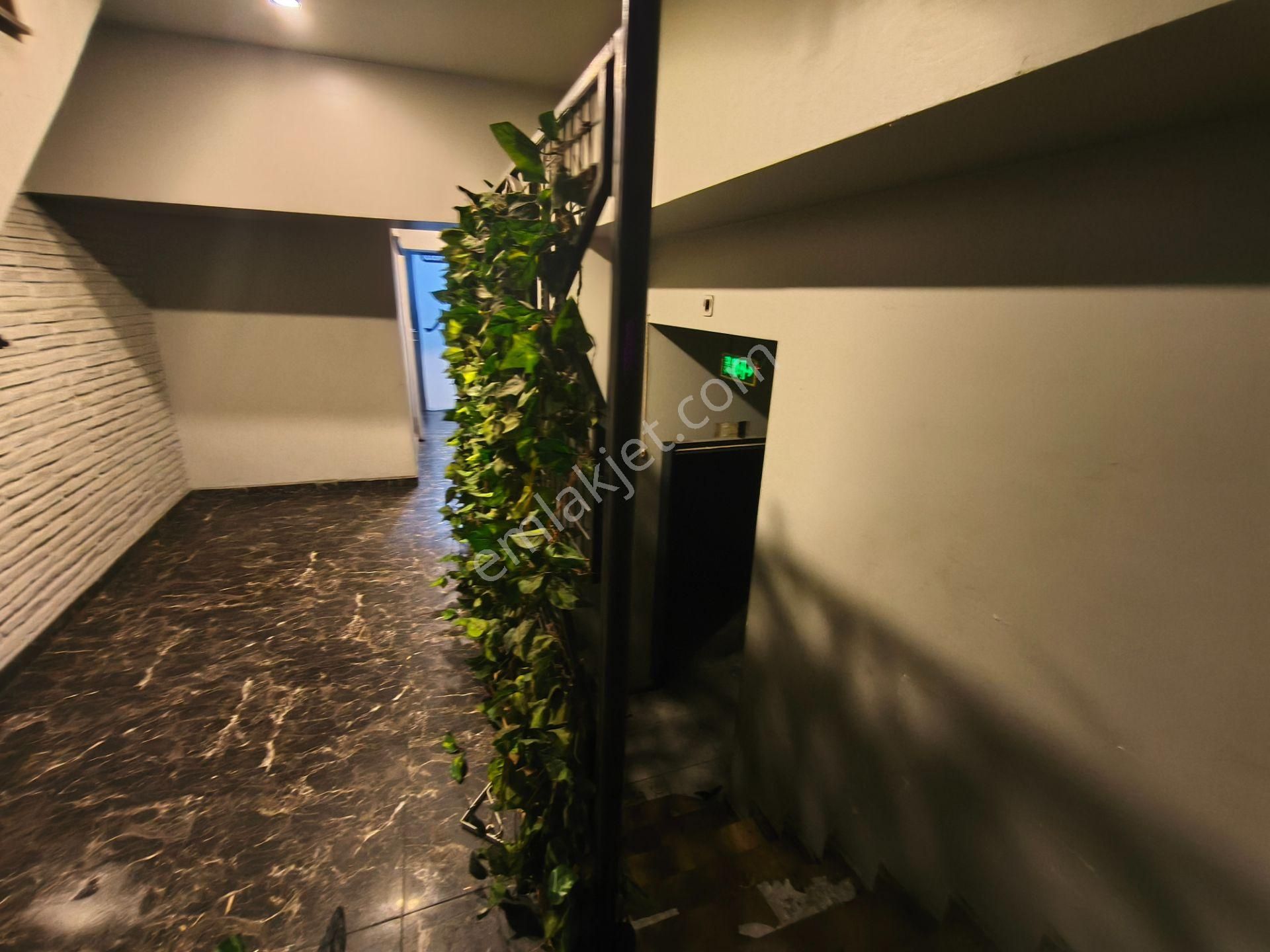 Turyap Enes Akay'dan Eski Edirne Asfaltında Kiralık Bina - Görsel 27