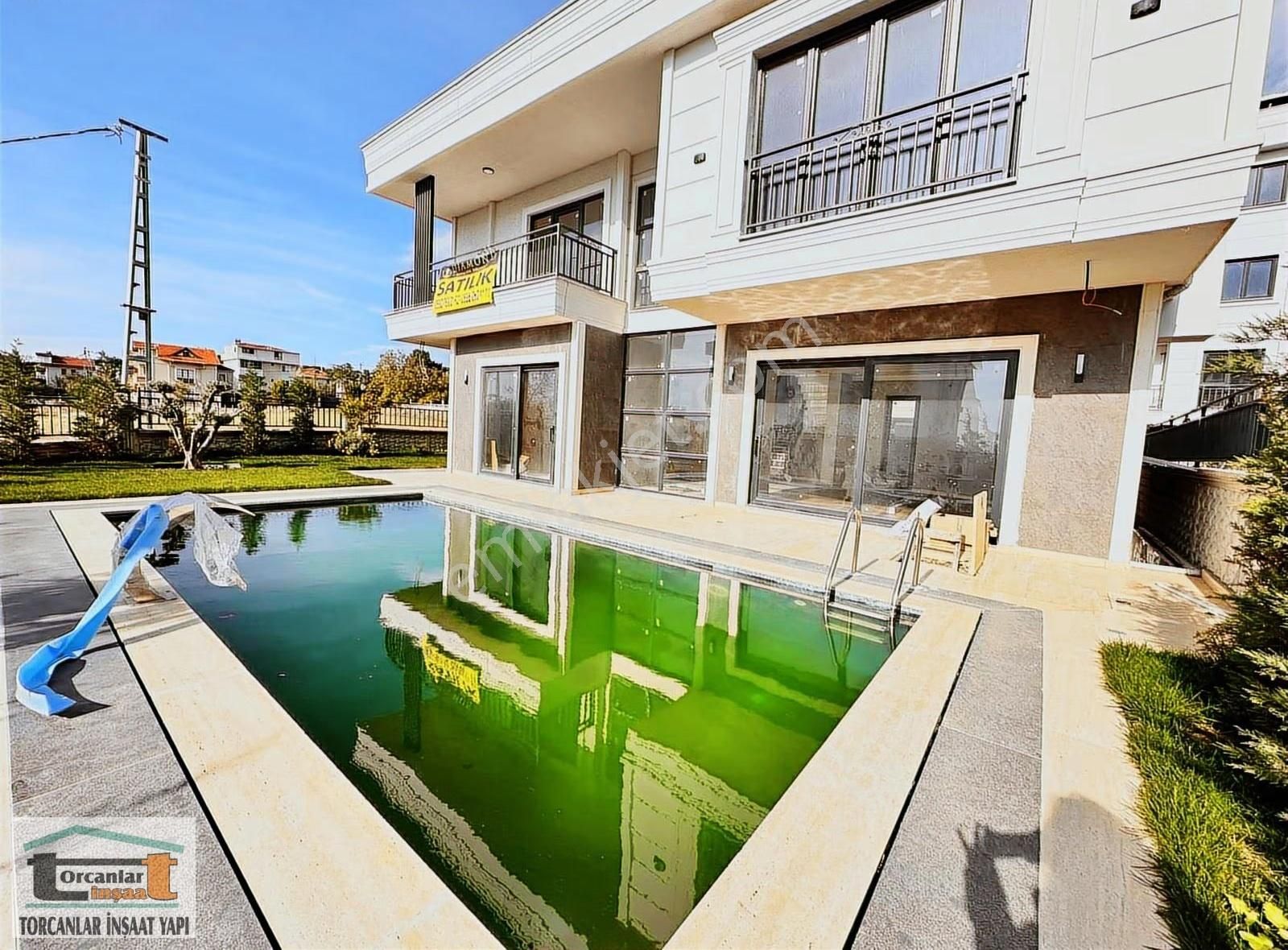 Büyükçekmece Celaliye`de 5+2 Site İçerisinde Sıfır Satılık Villa - Görsel 12