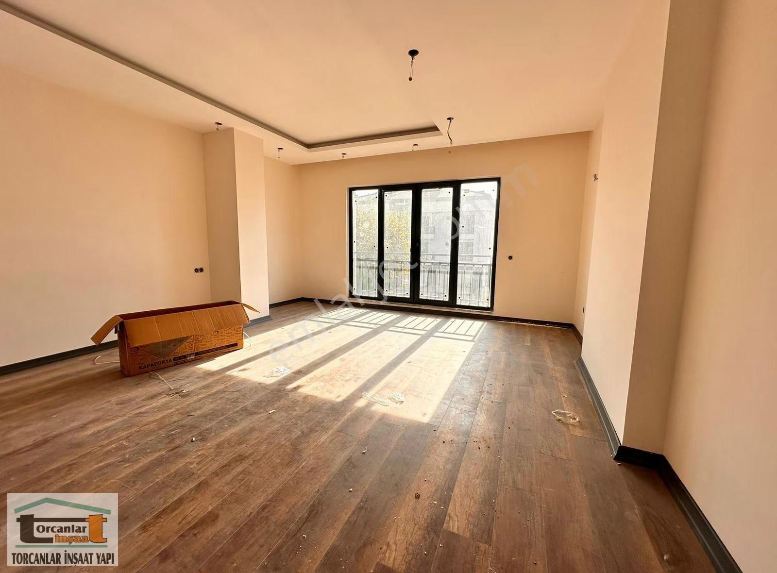 Büyükçekmece Celaliye`de 5+2 Site İçerisinde Sıfır Satılık Villa - Görsel 8