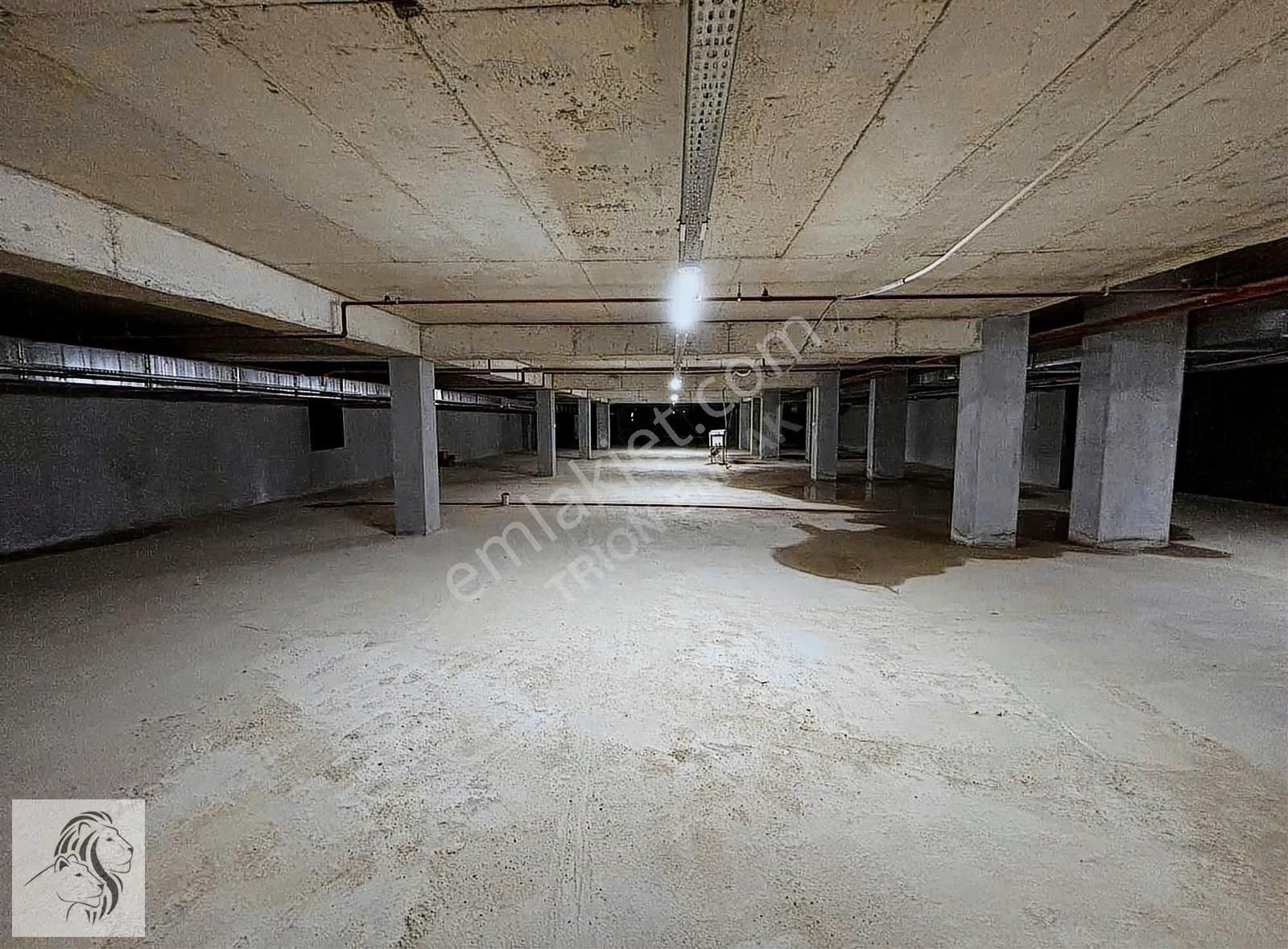 Trion Emlak - 40'lık Yolda Toplam 824m² Kiralık Depolu Dükkanlar - Görsel 15