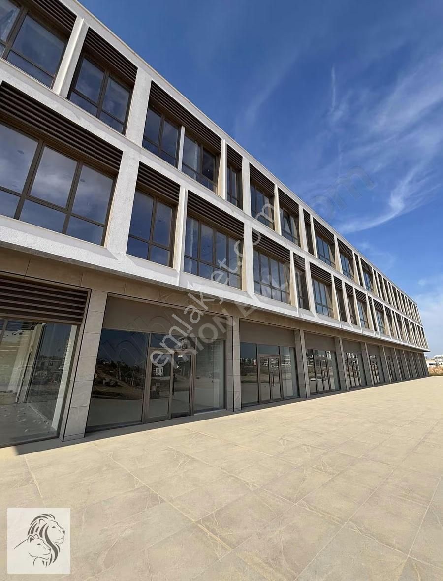 Trion Emlak - 40'lık Yolda Toplam 824m² Kiralık Depolu Dükkanlar - Görsel 28