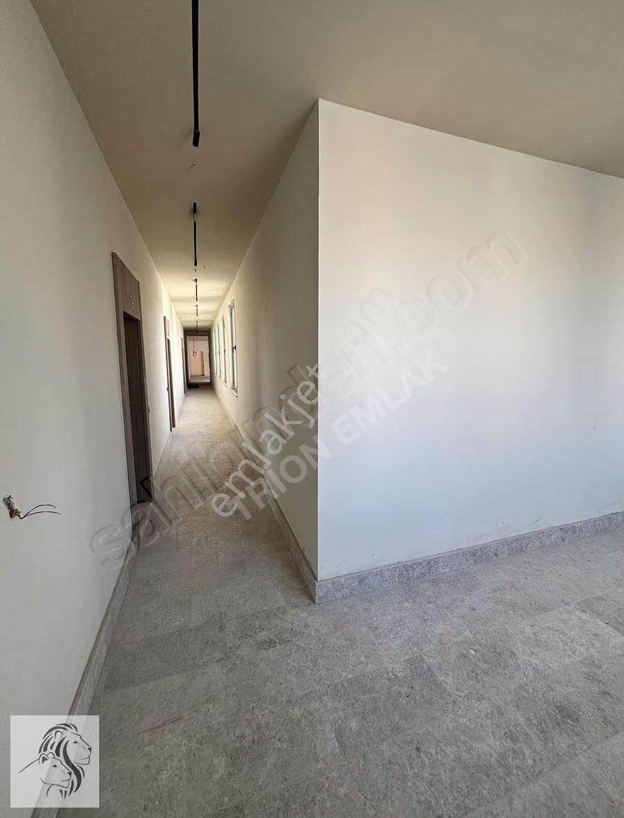 Trion Emlak - 40'lık Yola Cephe Kiralık Ofisler - Görsel 15