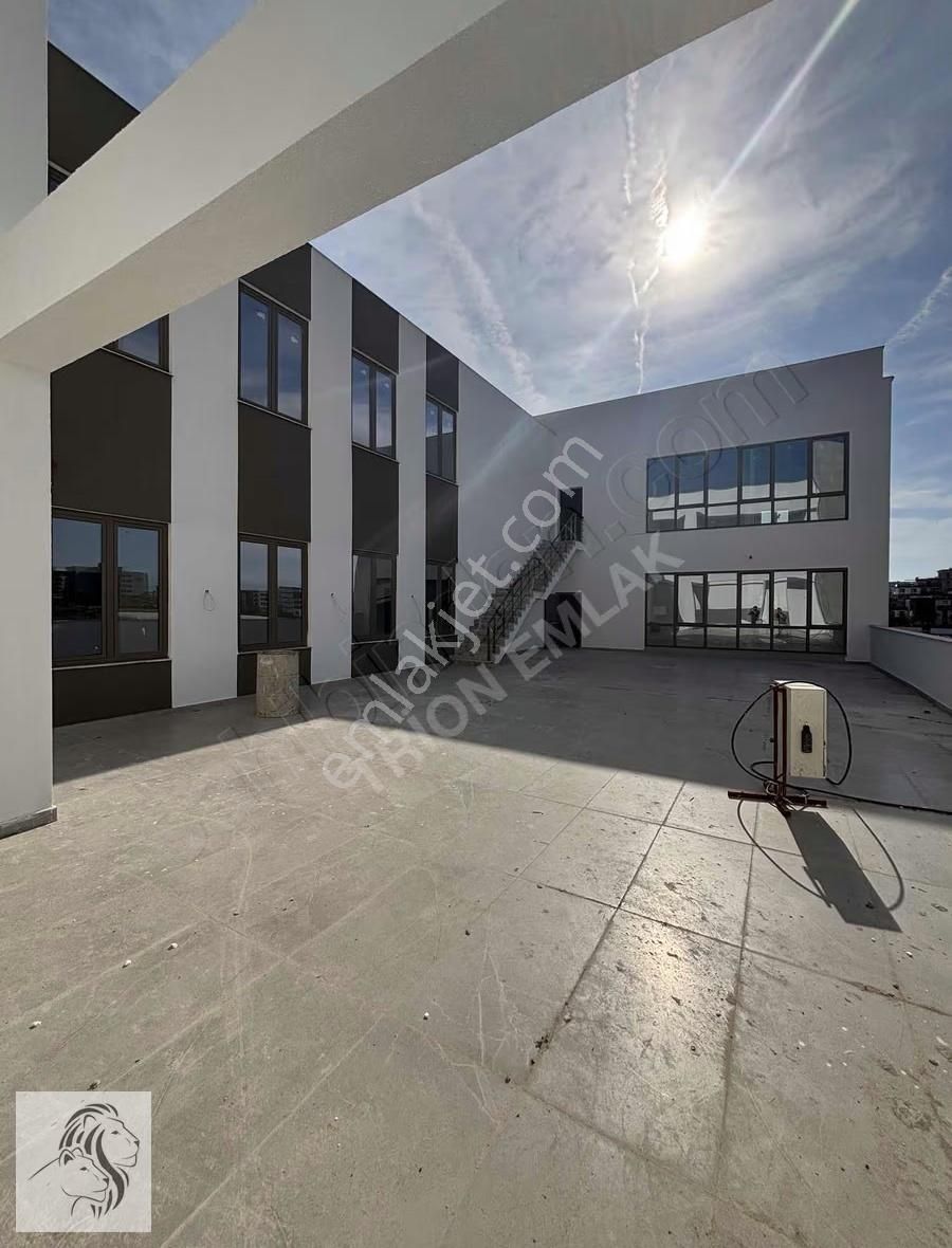 Trion Emlak - 40'lık Yola Cephe Kiralık Ofisler - Görsel 22