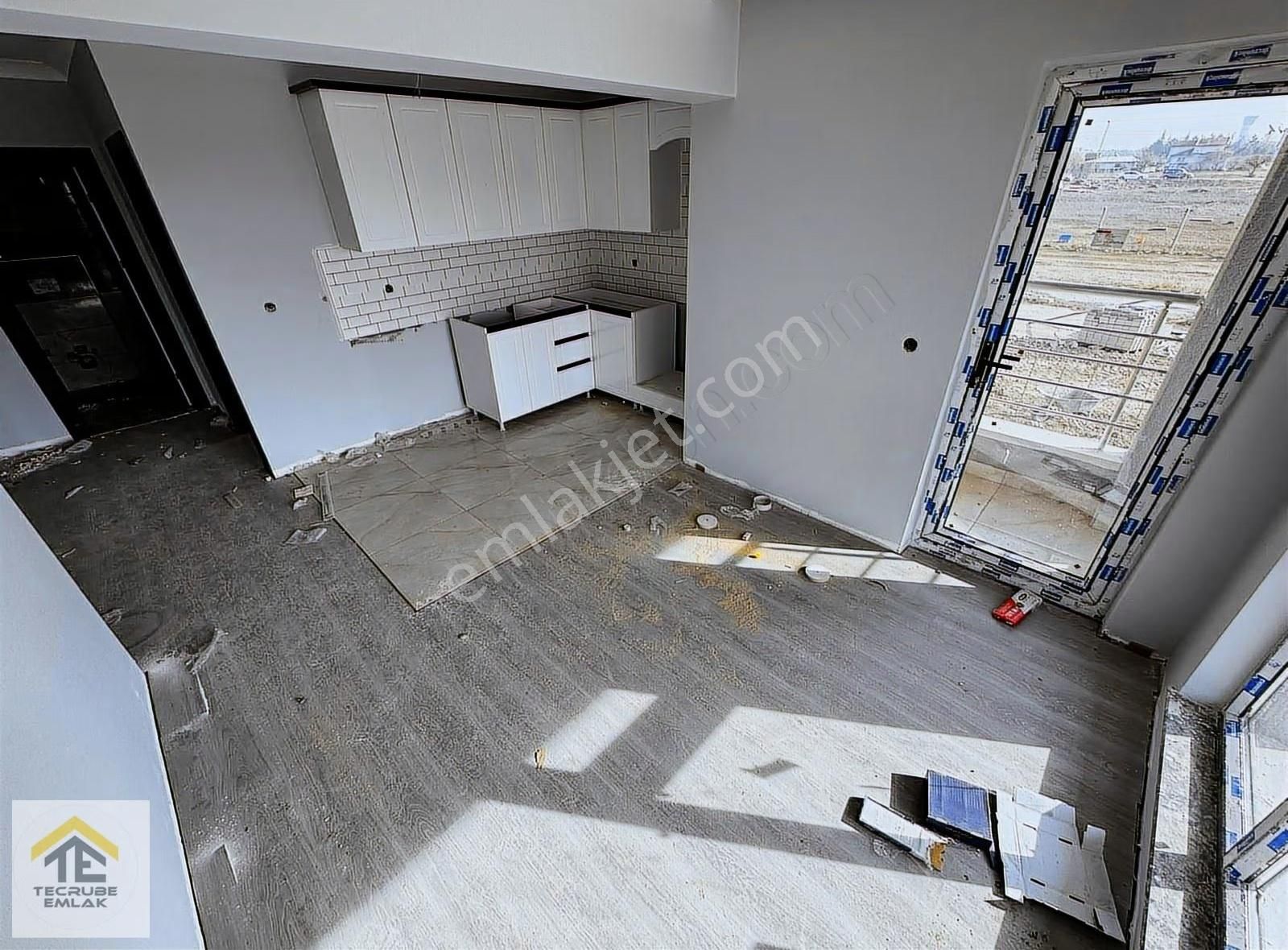 Hava Alanı Karşısı Tam Merkez Sıfır Bina 1+1 Lüks Ön Güney Doğu - Görsel 5