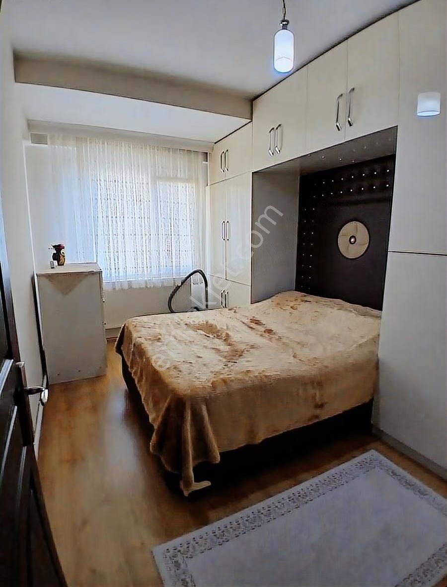 Satılık 139 M2 3+1 Pırıl Pırıl Ferah Geniş Güzel Bir Daire - Görsel 13