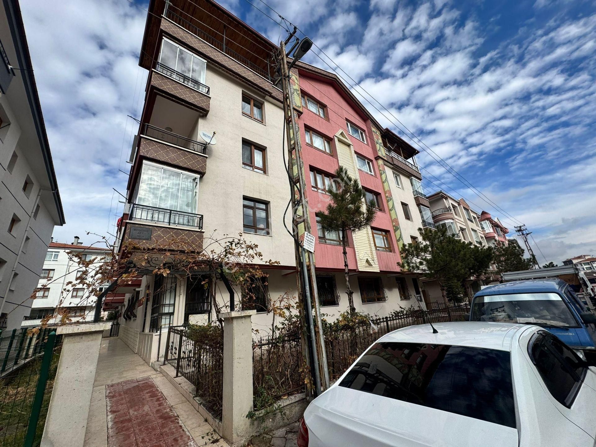 Esertepe Vadi Parkı Paraleli 3+1 Orta Kat Ön Cephe Bağımsız