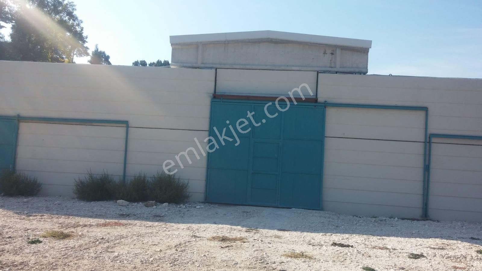 14.000 M² Tarla Ve Üzerinde 1.000m² Kapalı Alanlı Ağıl - Görsel 13