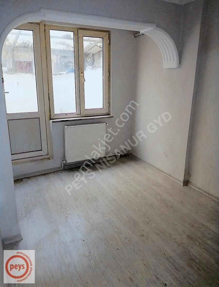 Altıparmak'ta Müstakil Bahçeli İçi Yapılı Kelepir Daire - Görsel 11