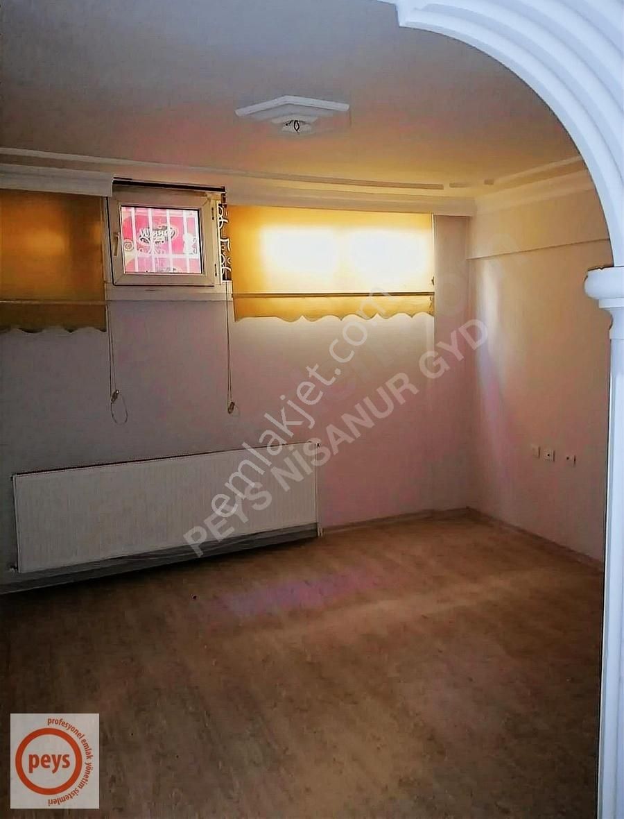 Altıparmak'ta Müstakil Bahçeli İçi Yapılı Kelepir Daire