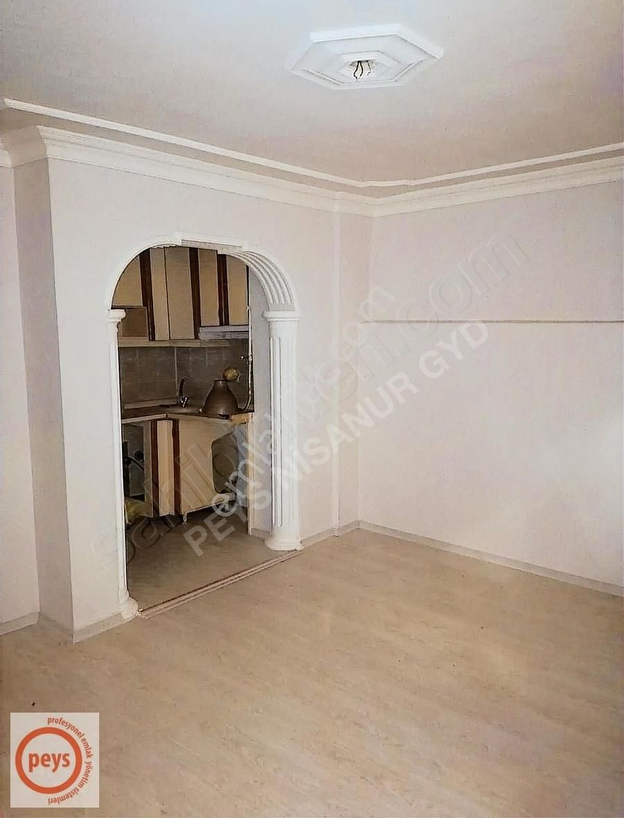 Altıparmak'ta Müstakil Bahçeli İçi Yapılı Kelepir Daire - Görsel 23