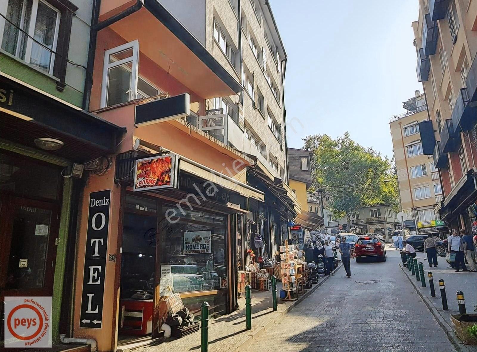 Tahtakale'de 2 Katlı Yüksek Cirolu Közde Piliç Restaurant - Görsel 7