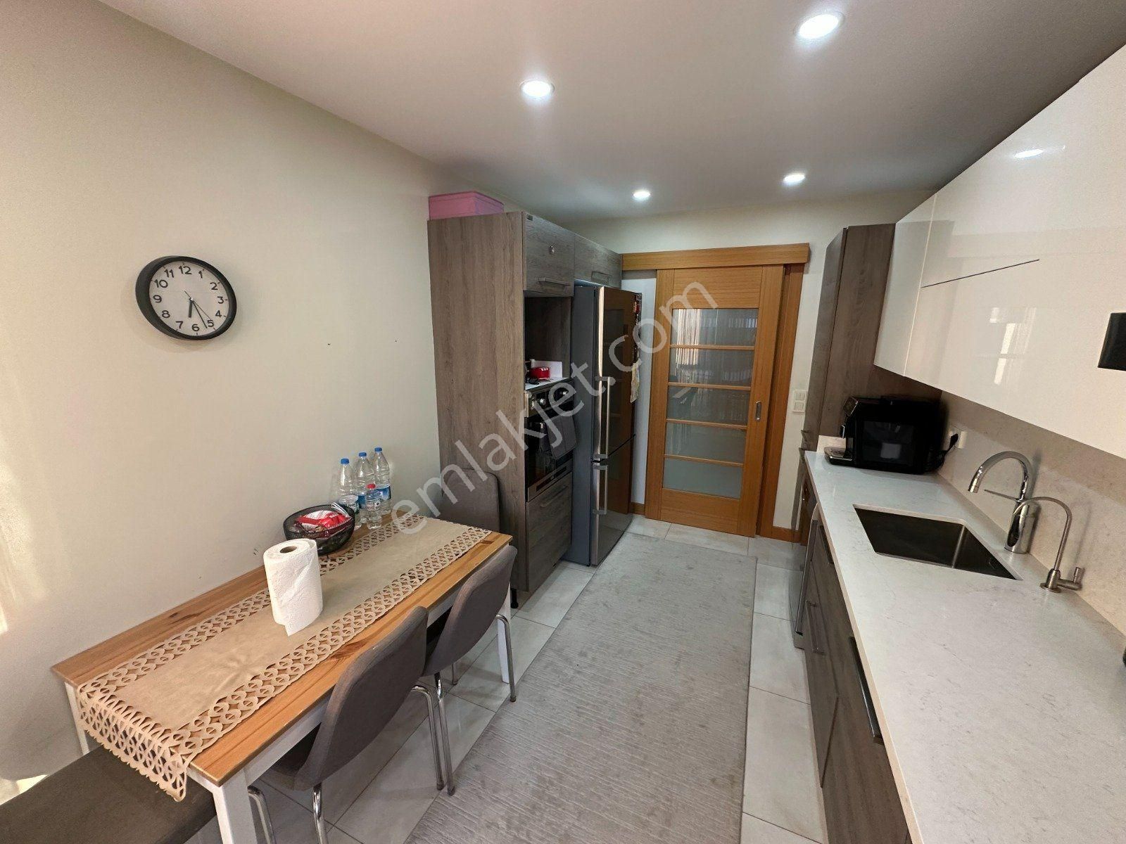 Suadiye'de Yeni Binada Geniş M2 Arayanlara Kaçırılmaz Fırsat - Görsel 7