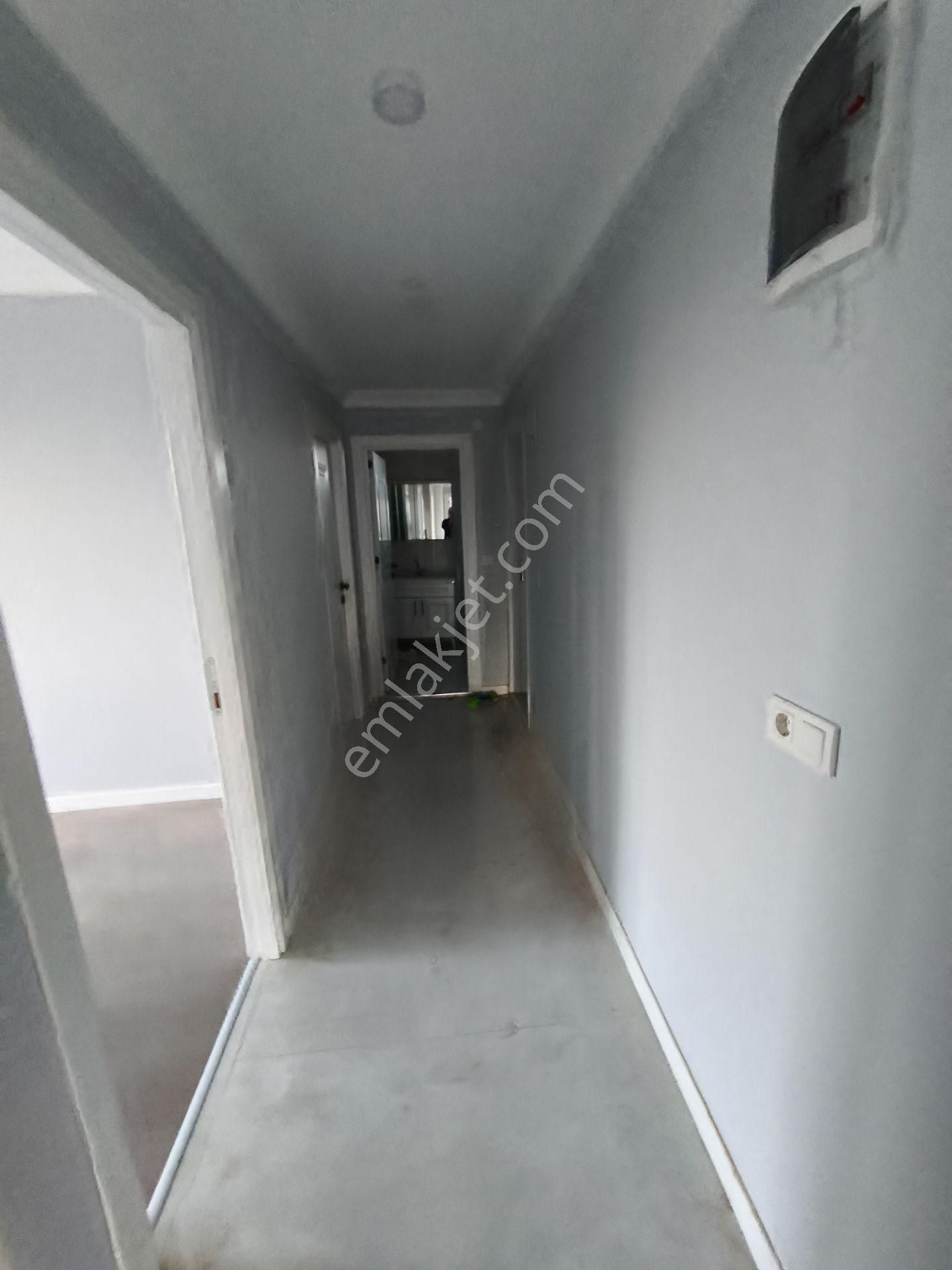 Sancaktepe Ortadağda Satılık 240 M.6+1 Üst Düblx Daire - Görsel 11