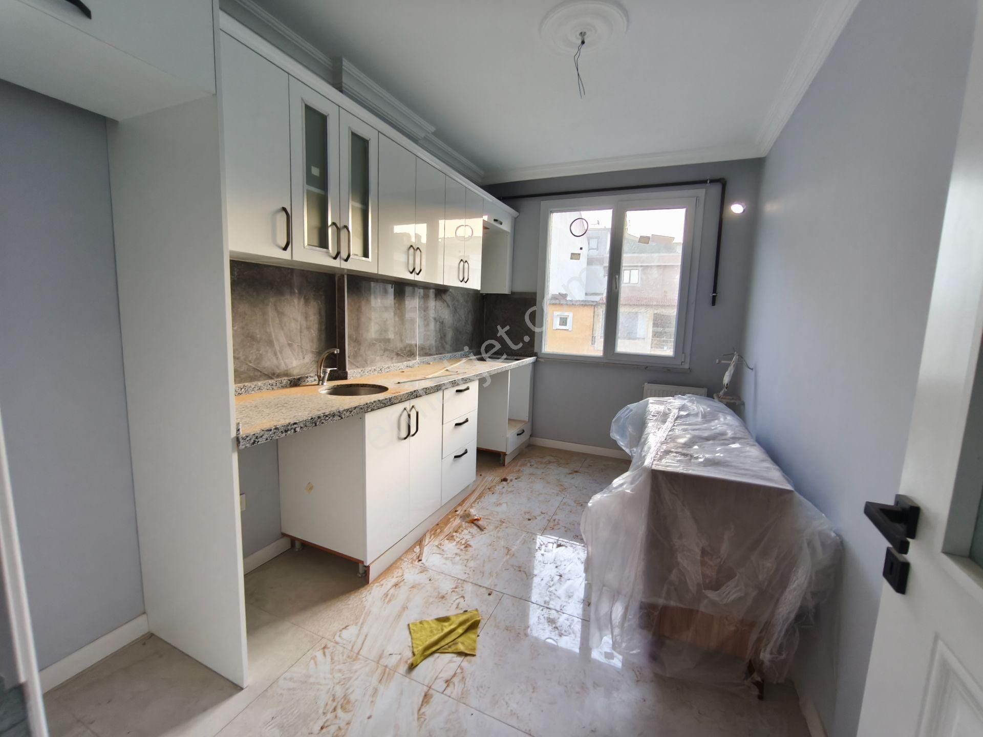 Sancaktepe Ortadağda Satılık 240 M.6+1 Üst Düblx Daire - Görsel 8