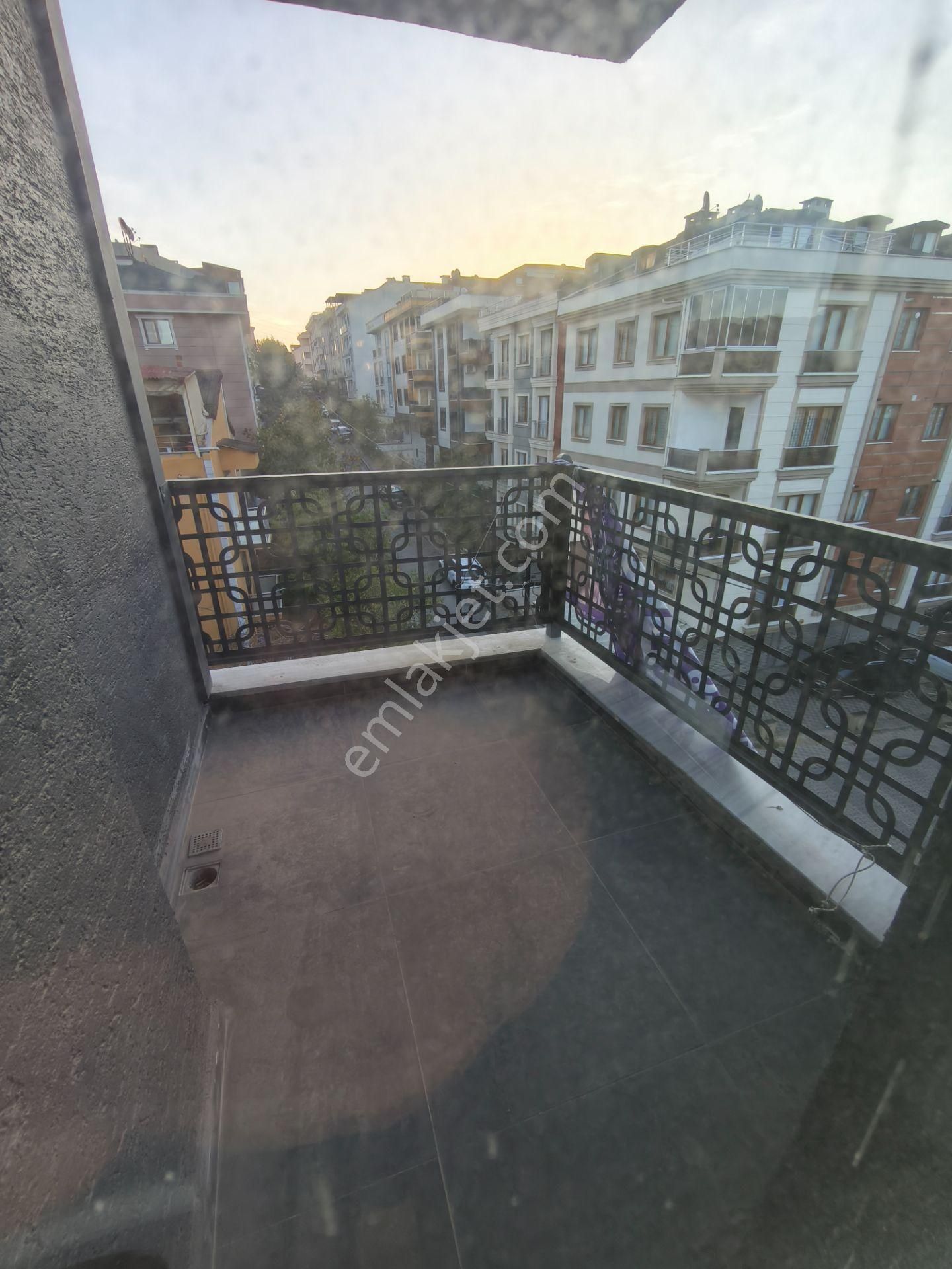 Sancaktepe Ortadağda Satılık 240 M.6+1 Üst Düblx Daire - Görsel 7