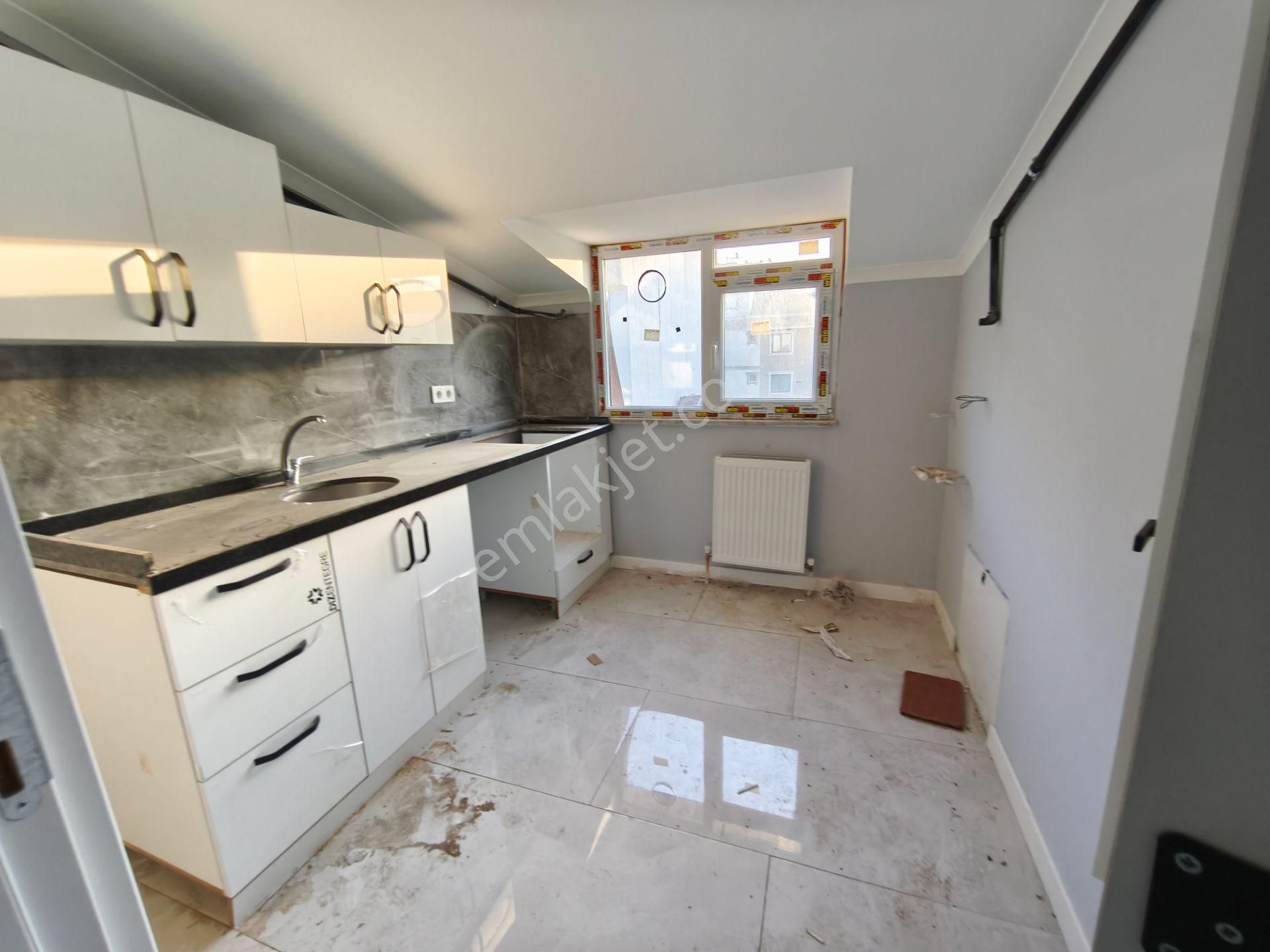 Sancaktepe Ortadağda Satılık 240 M.6+1 Üst Düblx Daire - Görsel 25