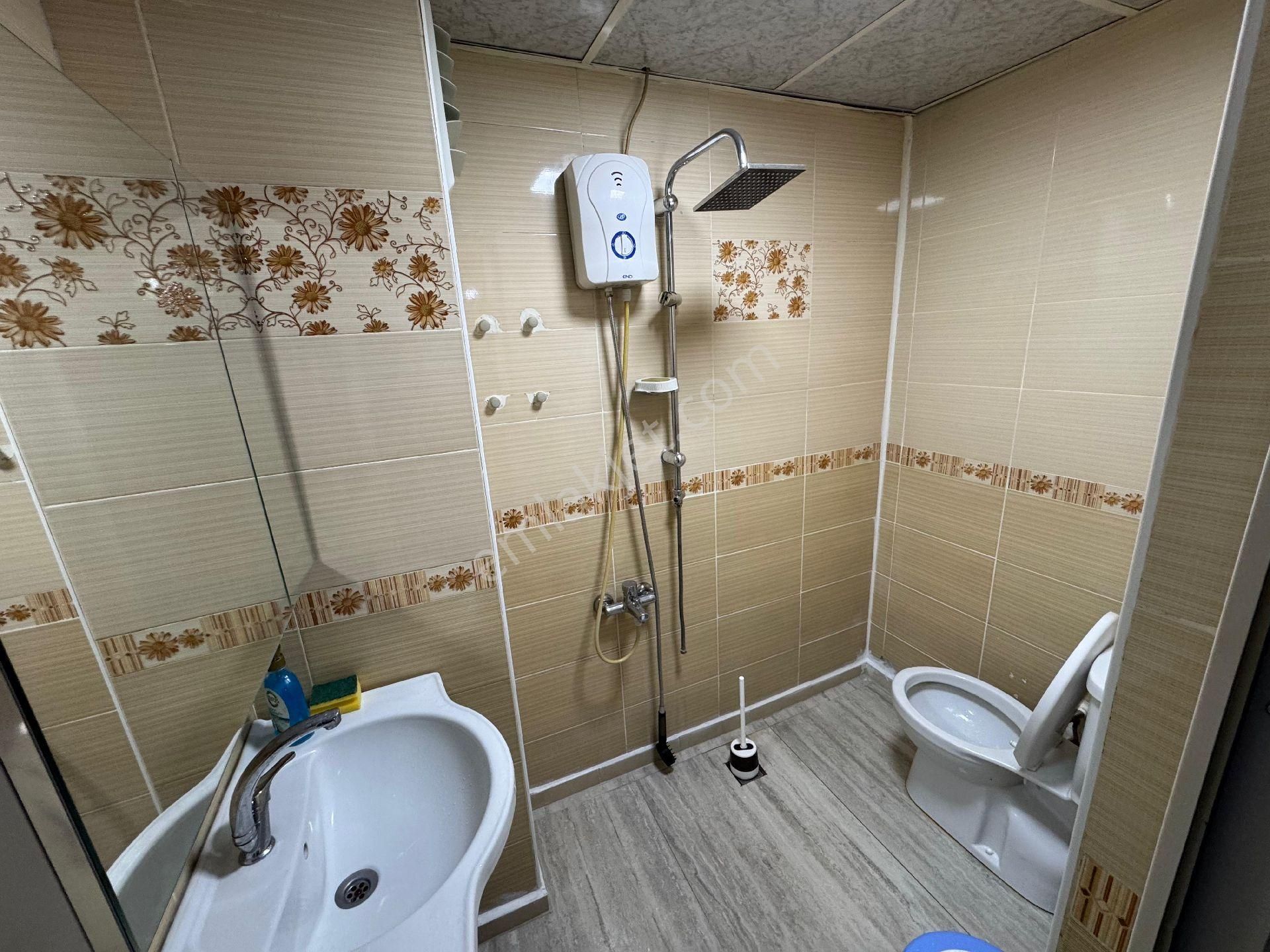 Kral Emlaktan Bülbül Zade Mahallesin De Satılık Garaj Tapulu Daire - Görsel 12