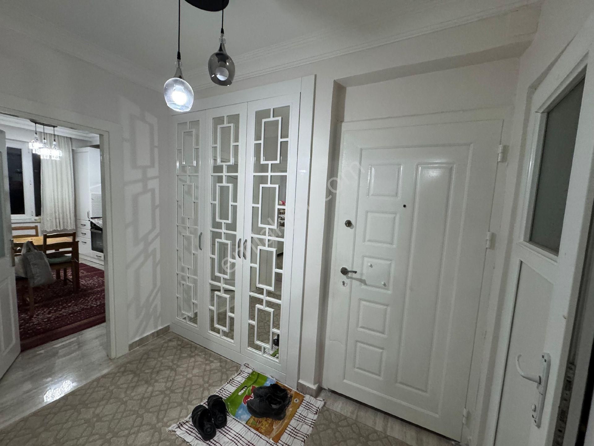 Kral Emlaktan Bülbül Zade Mahallesin De Satılık Garaj Tapulu Daire - Görsel 9