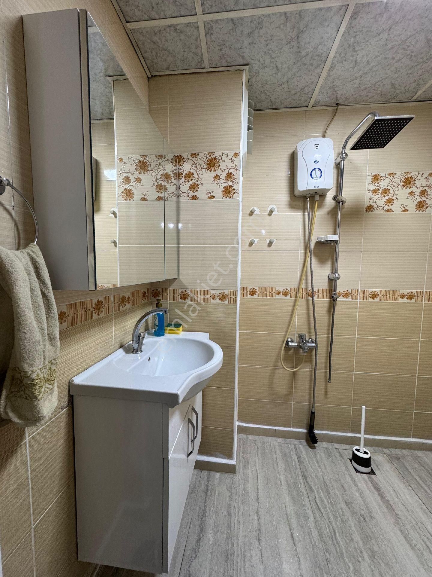 Kral Emlaktan Bülbül Zade Mahallesin De Satılık Garaj Tapulu Daire - Görsel 11