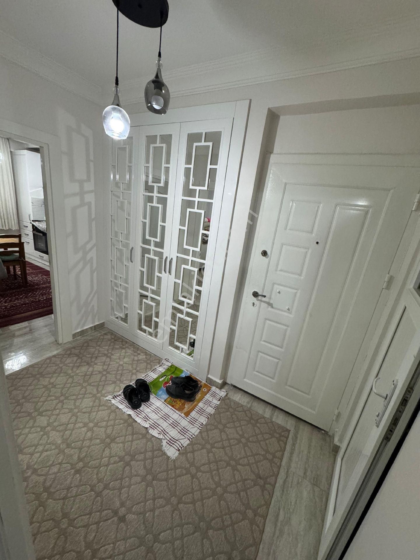 Kral Emlaktan Bülbül Zade Mahallesin De Satılık Garaj Tapulu Daire - Görsel 8