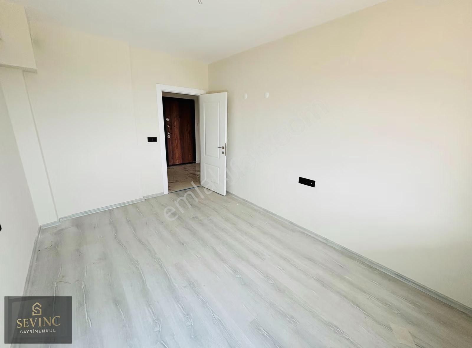 Sevinç'ten Yeni Mahallede Tamamen Cephesi Açık 1+1 Satılık Daire - Görsel 11