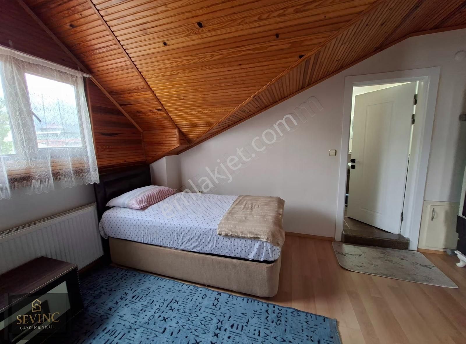 Sevinç'ten Erdek Ocaklar'da Denize Sıfır 2+1 Kiralık - Görsel 13