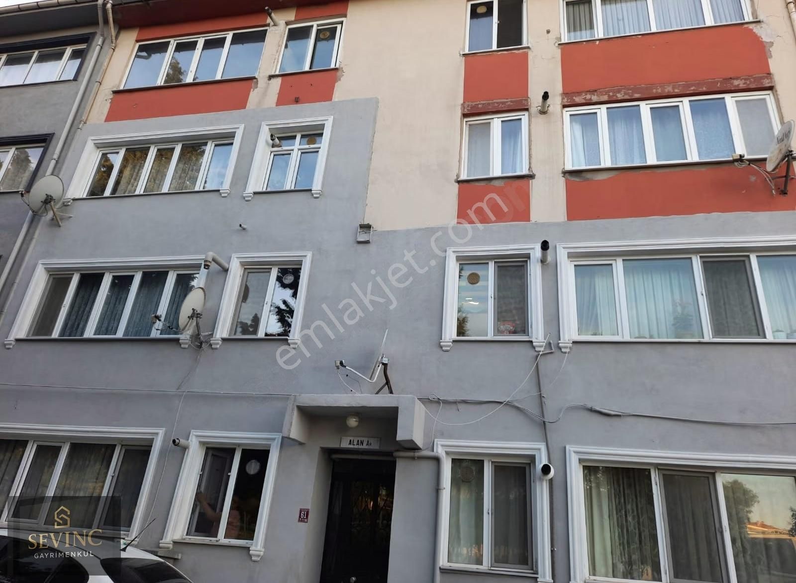 Sevinç'ten Kapalı Pazar Cepheli 2+1 Satılık Daire - Görsel 29