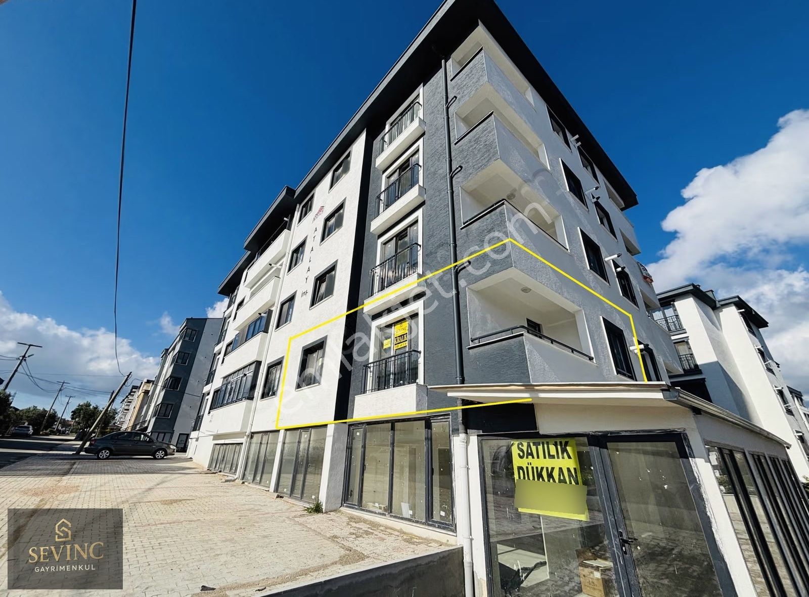 Sevinç'ten Hastane Ve Üniversite Karşısı Çift Balkonlu 2+0 Daire