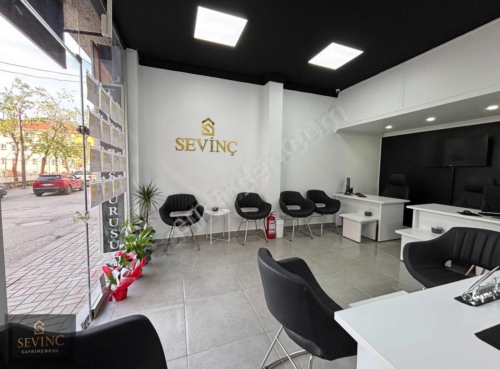 Sevinç'ten Hastane Ve Üniversite Karşısı Çift Balkonlu 2+0 Daire - Görsel 29