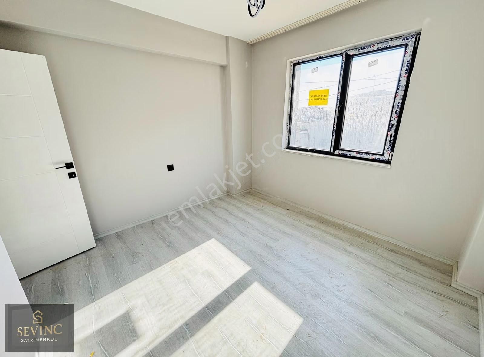 Sevinç'ten Hastane Ve Üniversite Karşısı Çift Balkonlu 2+0 Daire - Görsel 5