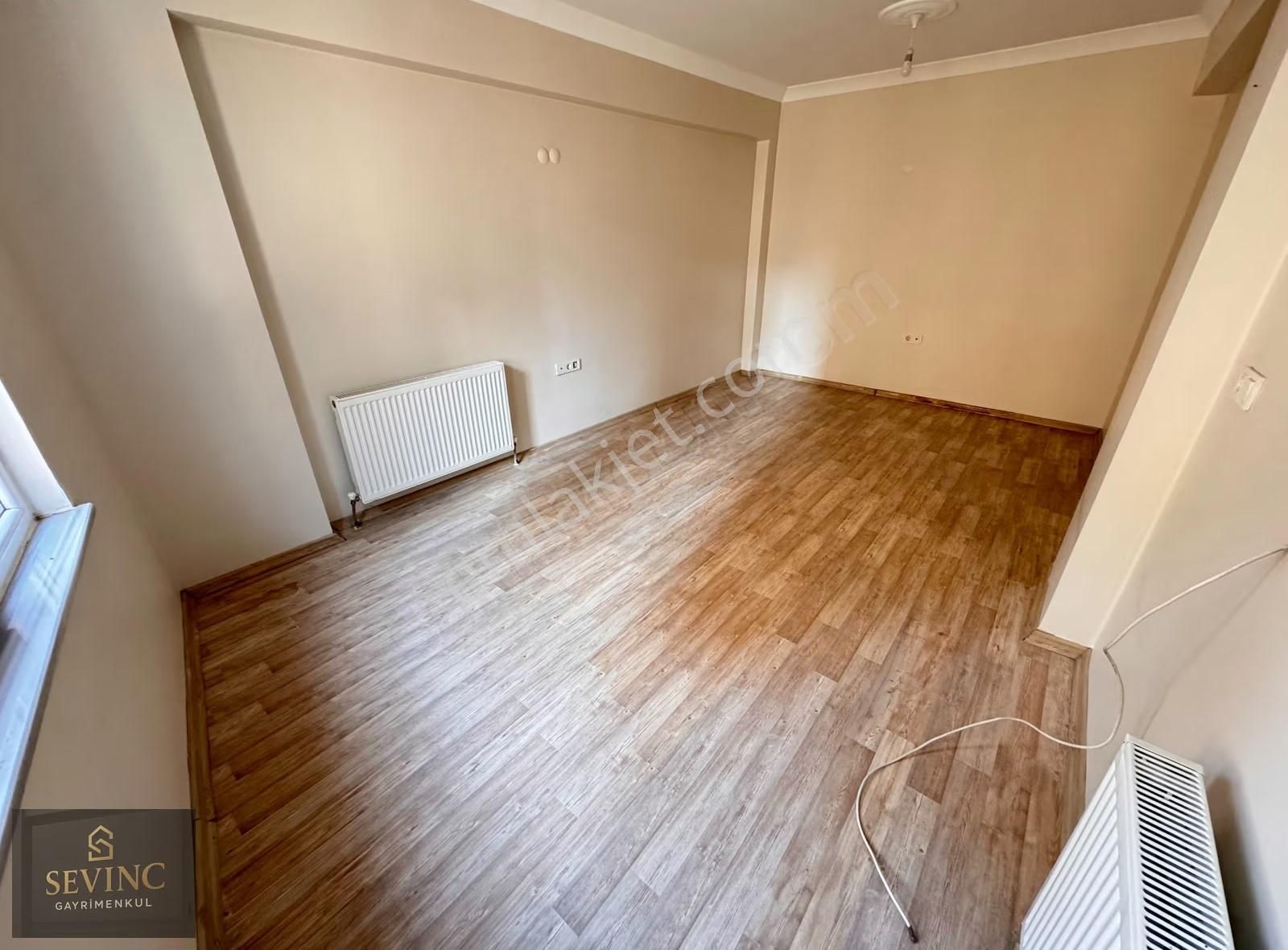 Sevinç'ten Hürriyet Parkında Cumartesi Pazarına Yakın 2+1 90m² - Görsel 9