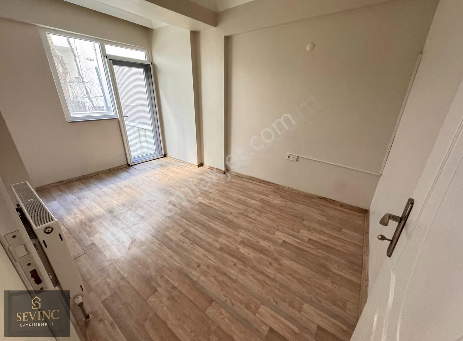 Sevinç'ten Hürriyet Parkında Cumartesi Pazarına Yakın 2+1 90m² - Görsel 31