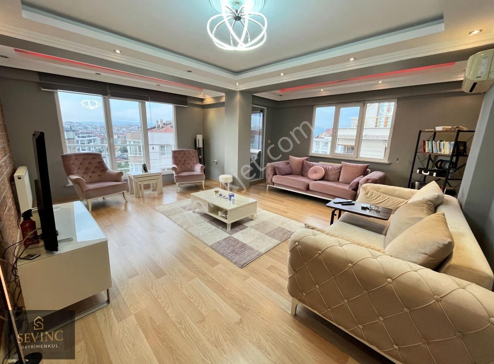 Sevinç'ten Sunullah'ta Asansörlü 4+1 240m² Satılık Daire
