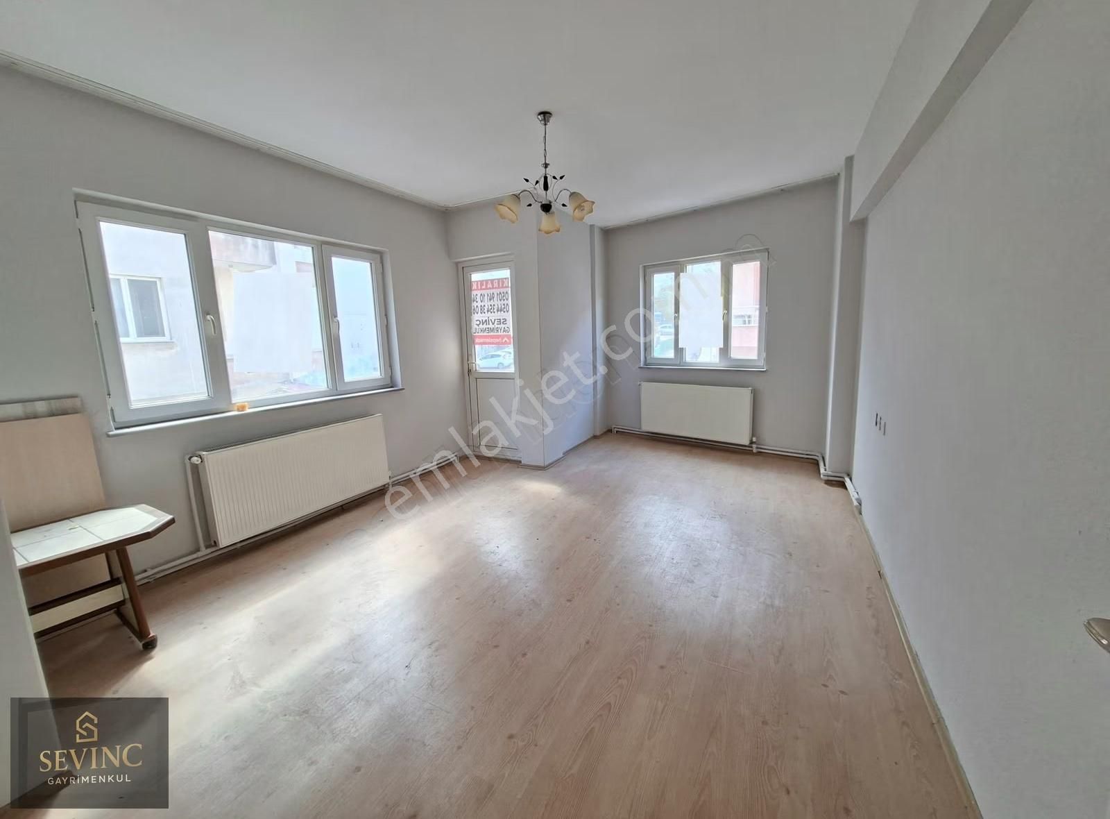 Sevinç'ten 17 Eylül Mahallesinde Fatih Ortaokulun'a Yakın 2+1