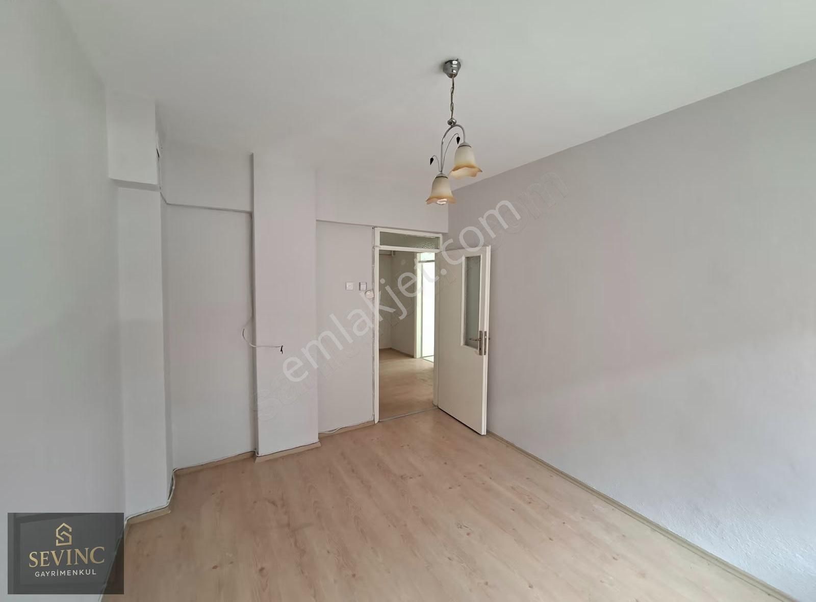 Sevinç'ten 17 Eylül Mahallesinde Fatih Ortaokulun'a Yakın 2+1 - Görsel 16