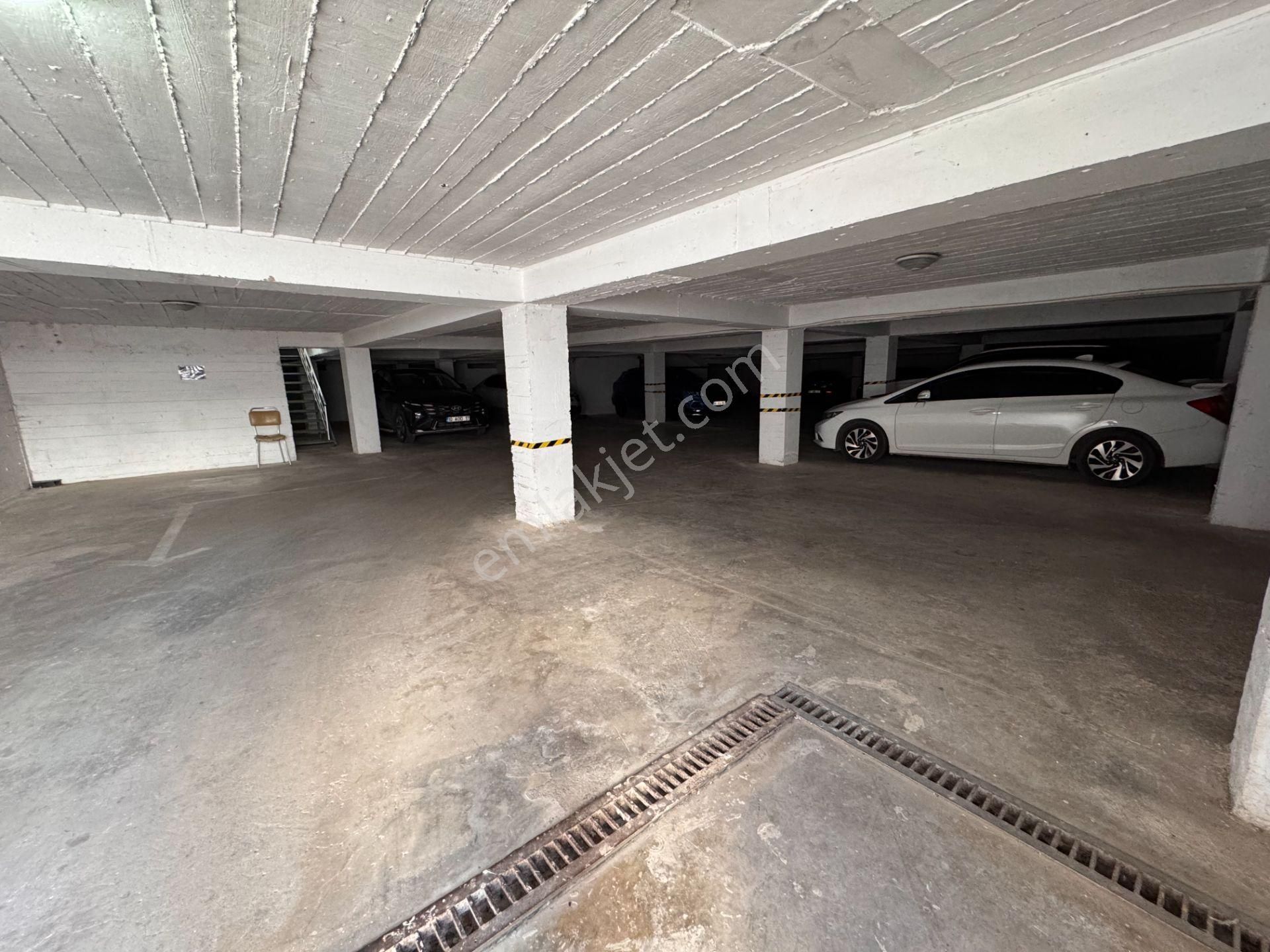 Sevinç'ten Havuzlu Bahçe Konaklarında 3+1 125m² Satılık Daire - Görsel 30