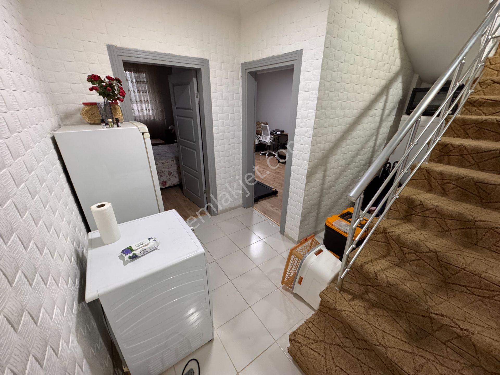 Sevinç'ten Havuzlu Bahçe Konaklarında 3+1 125m² Satılık Daire - Görsel 16