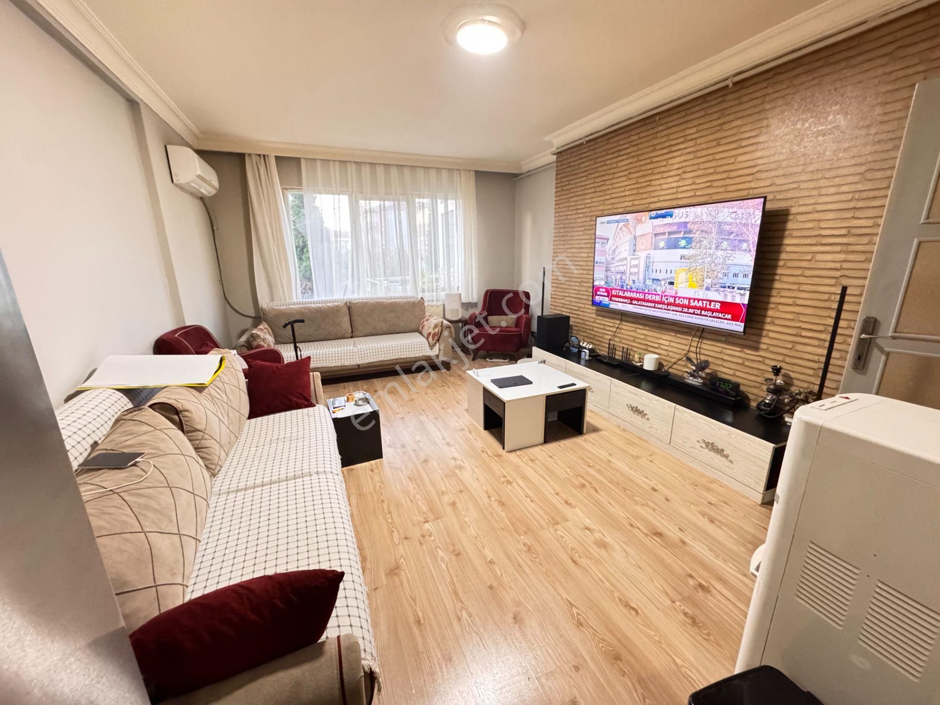 Sevinç'ten Havuzlu Bahçe Konaklarında 3+1 125m² Satılık Daire