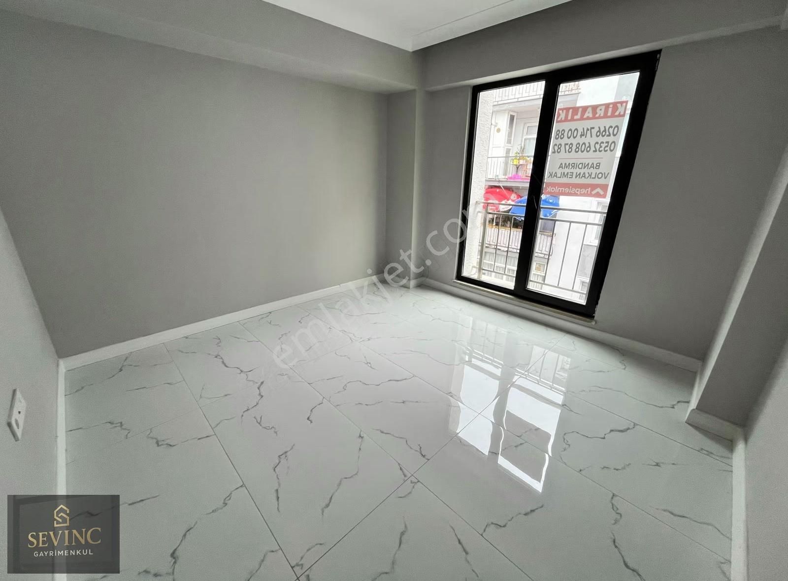 Sevinç'ten Şehrin Tam Merkezinde Kapalı Otoparklı 2+0 Kiralık - Görsel 4