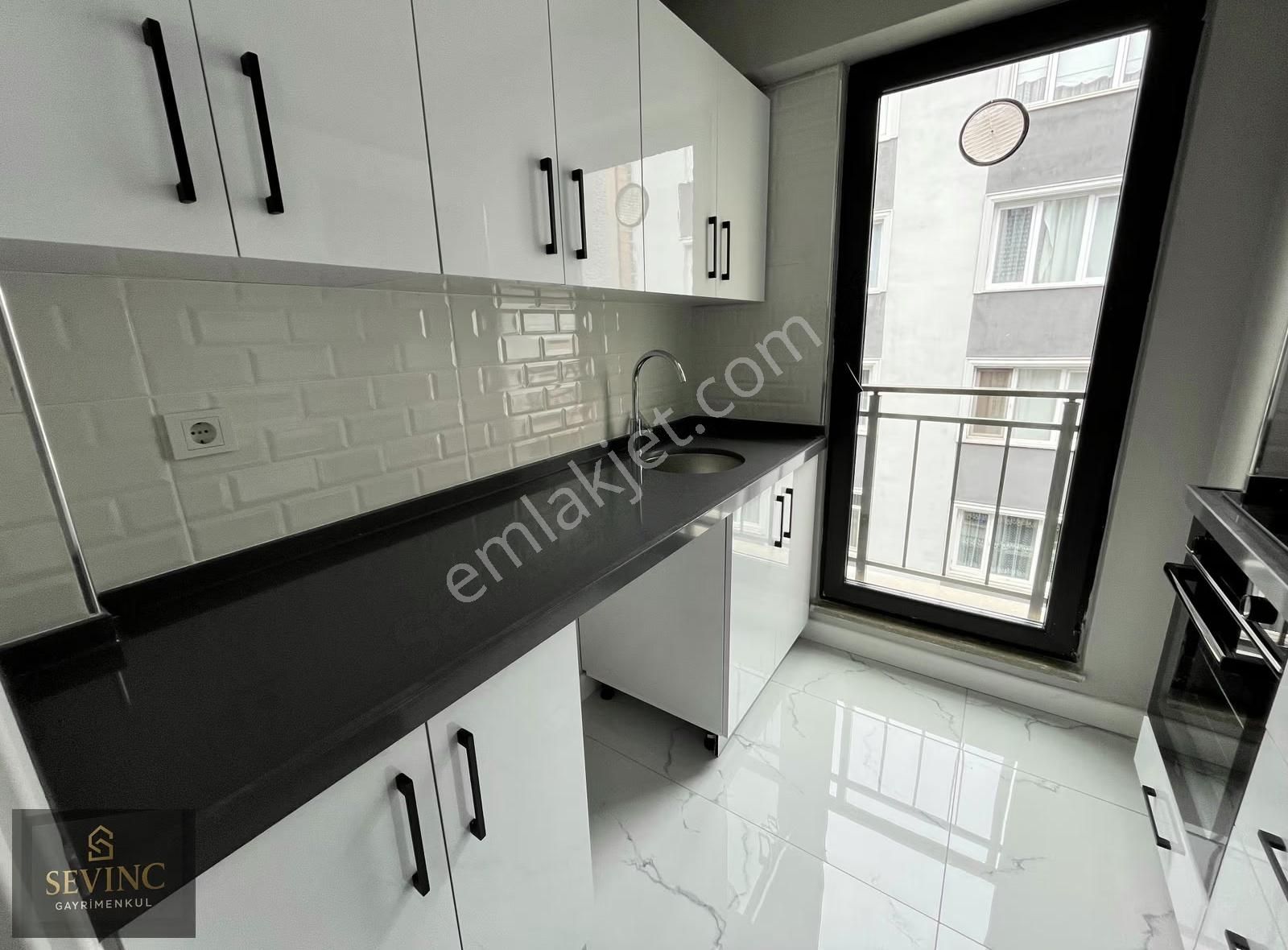 Sevinç'ten Şehrin Tam Merkezinde Kapalı Otoparklı 2+0 Kiralık - Görsel 22