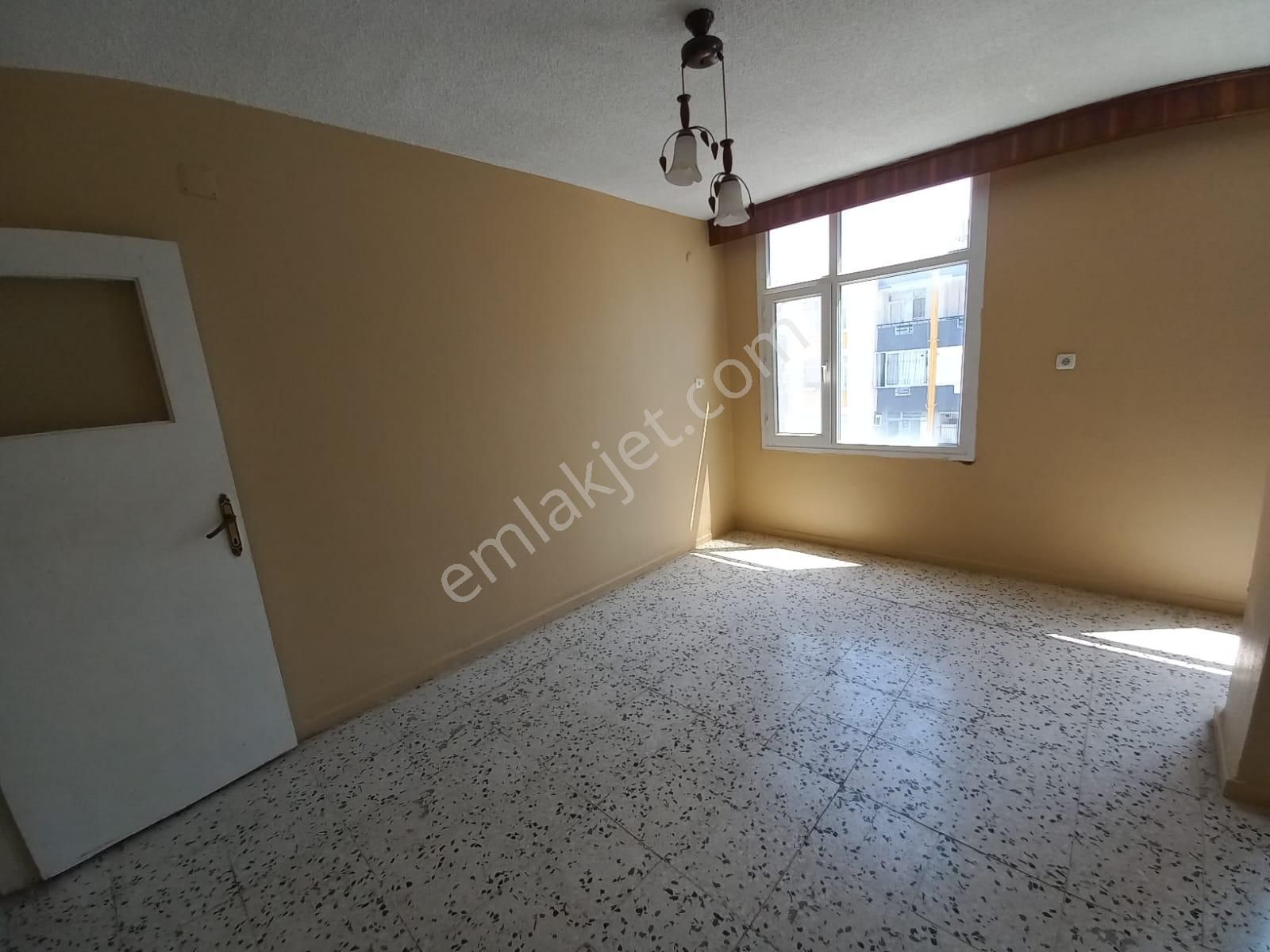 Kenan Evren Bulvarına 2.parselde Her Kat Tek Daire 4+1 Cazip - Görsel 11