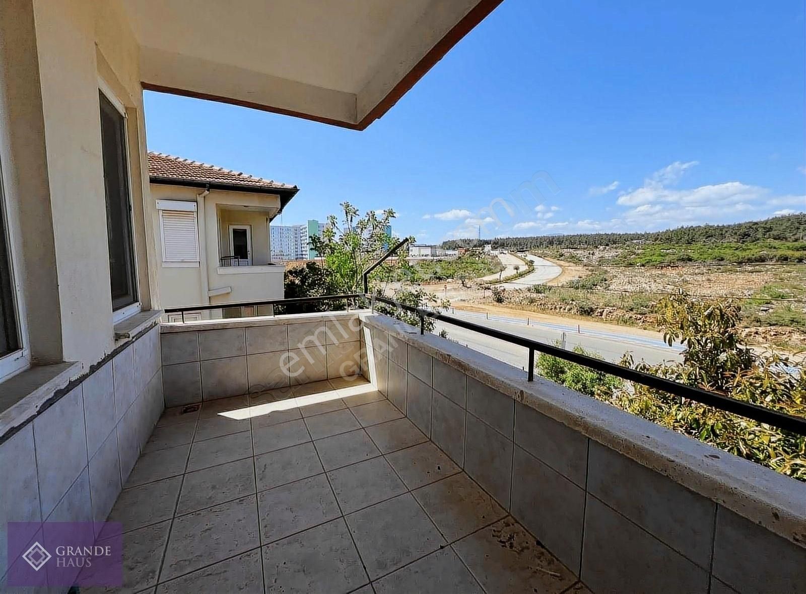 Şehir Hastanesi Karşısı Kiralık Eşyalı Triplex - Görsel 8