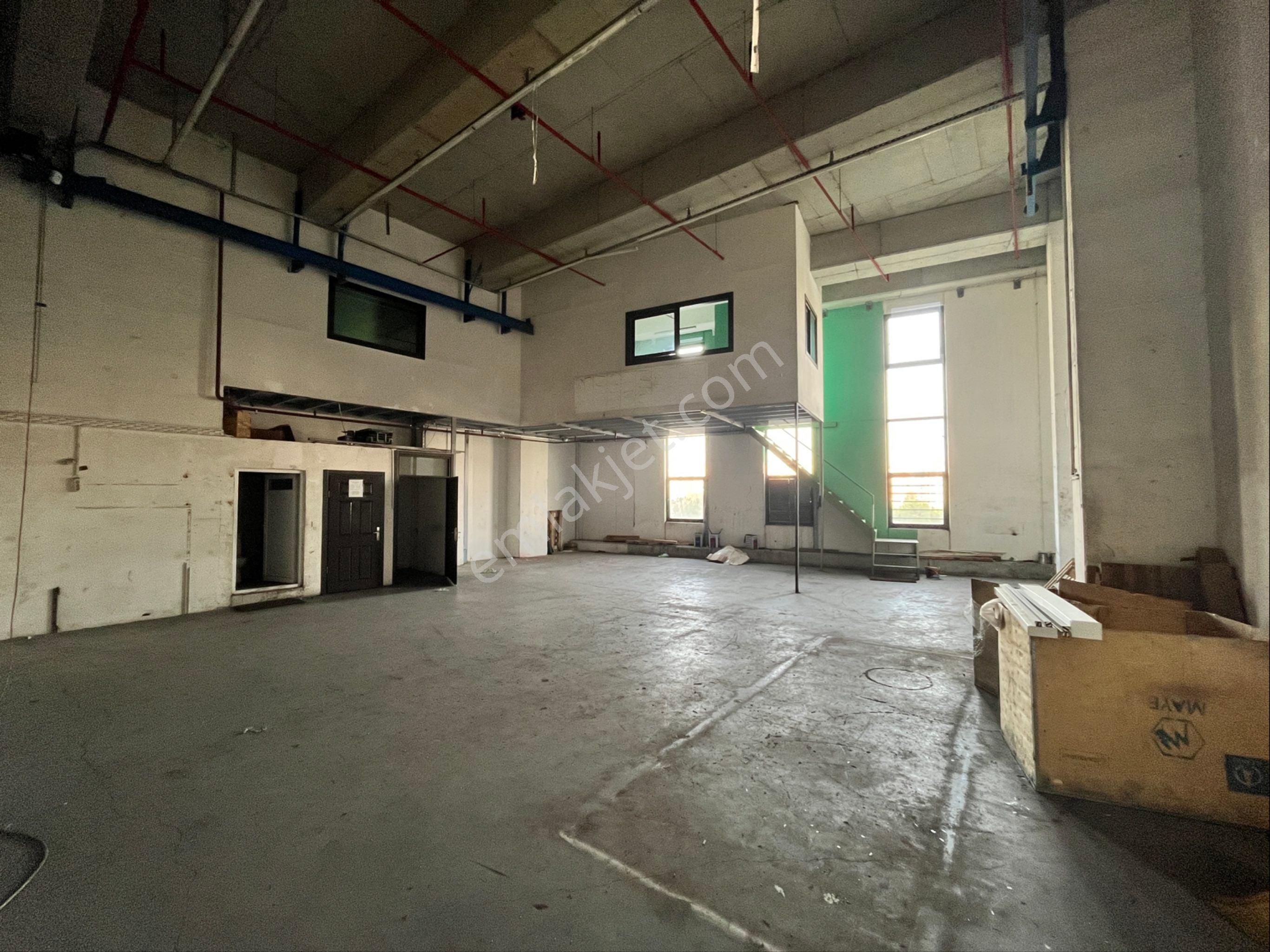 İkitelli Org Sanayi De 180m2 Tır Kamyon Yaklaşır 7m Tavan 50kw - Görsel 3