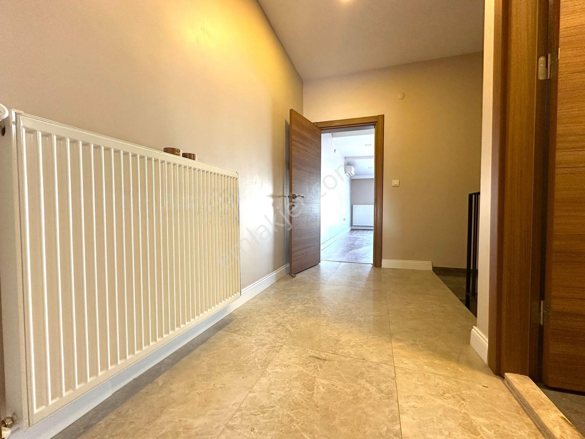 Bostanlı'da Teraslı Çok Geniş Satılık Lüks Dubleks Boş Daire - Görsel 19